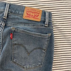 710 Super Skinny Levi’s W27